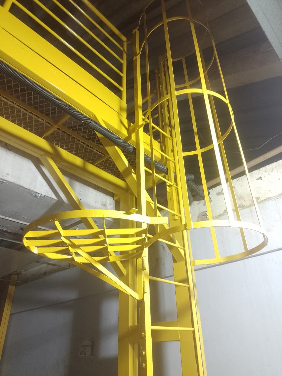 Plataforma Acesso Manutenção Prédio Tecno Miguel Burnier CIVIS PRO - Sistema de acesso vertical