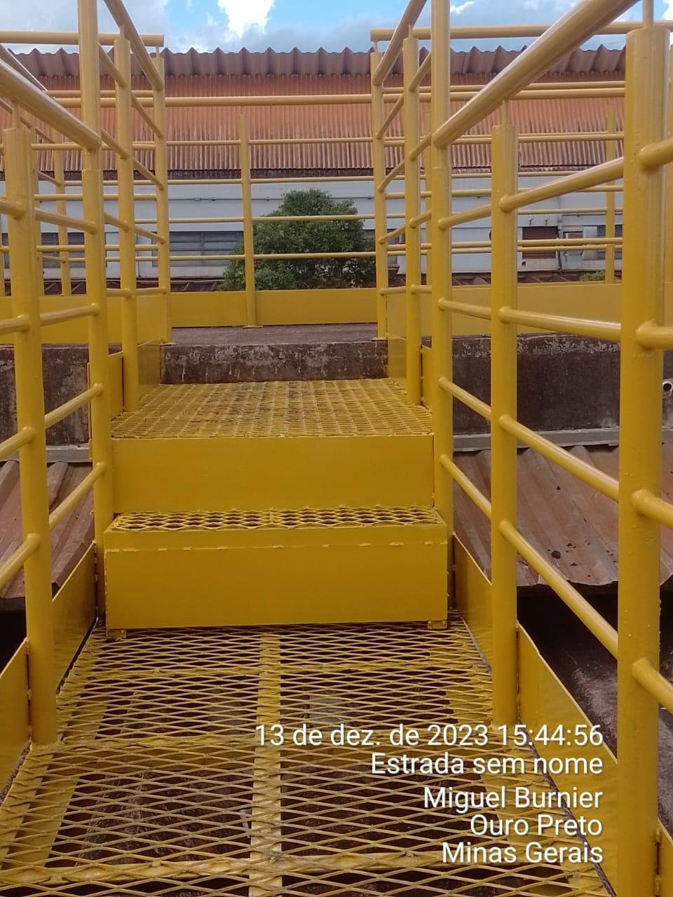 Passarela Metálica Miguel Burnier Ouro Preto CIVIS PRO - Estrutura completa