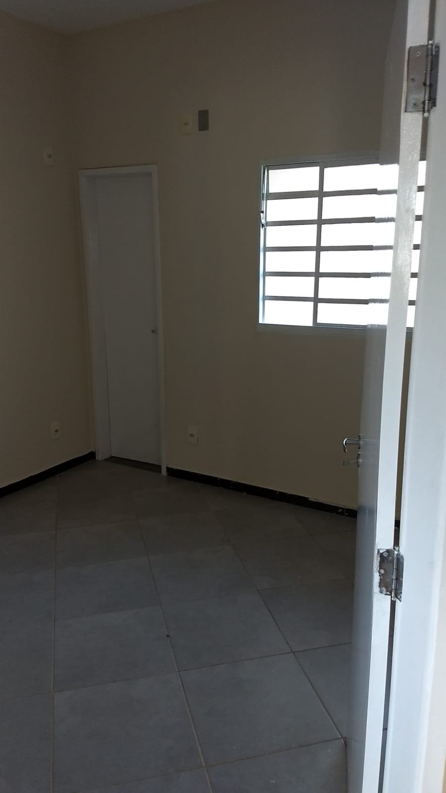 Quarto suíte com armário embutido no Santos Dumont